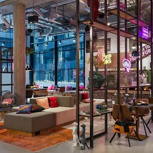 Moxy Frankfurt Center 3*, Frankfurt am Main Almanya